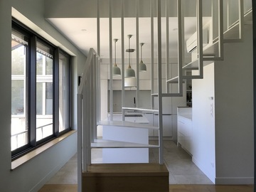 Fabrication sur mesure de structures métalliques : portails, garde corps, escaliers ... 