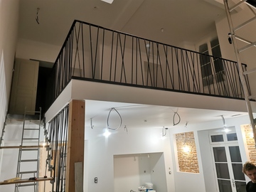 Garde-corps Mikado en acier brut