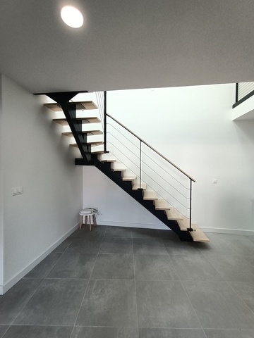 Escalier 1/4 tournant avec garde-corps filin inox – Blagnac