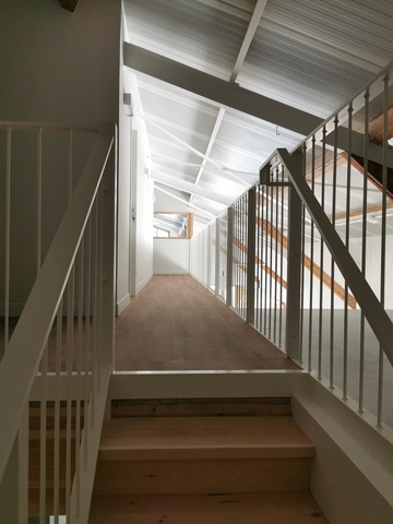 Garde-corps barreaudage vertical blanc mat