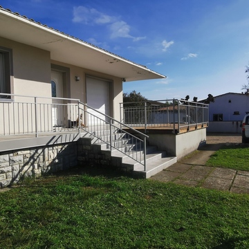 Garde-corps barreaudage vertical thermolaqué